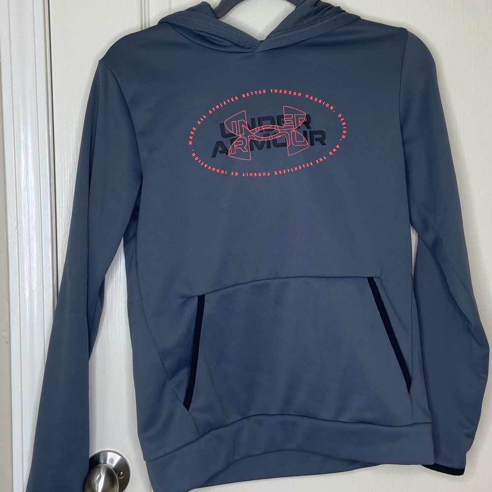Under Armor sweat shirt